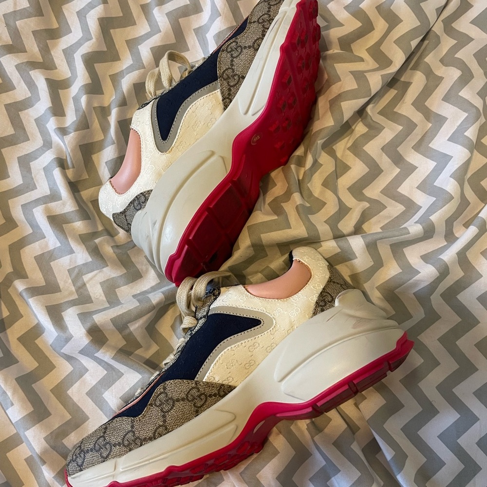 I’m Selling Pair Of Gucci Sneakers